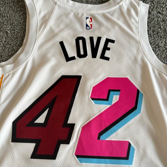 Nike Authentic Kevin Love NBA 2023 Miami Heat City Edition Swingman Jersey M 44 - Picture 7 of 10